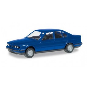 BMW 5 blauw 1:87 (minikit), Herpa